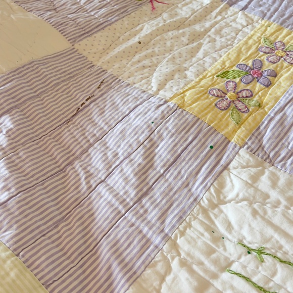 Pottery Barn Kids White and Purple Floral Quilt - Picture 7 of 14